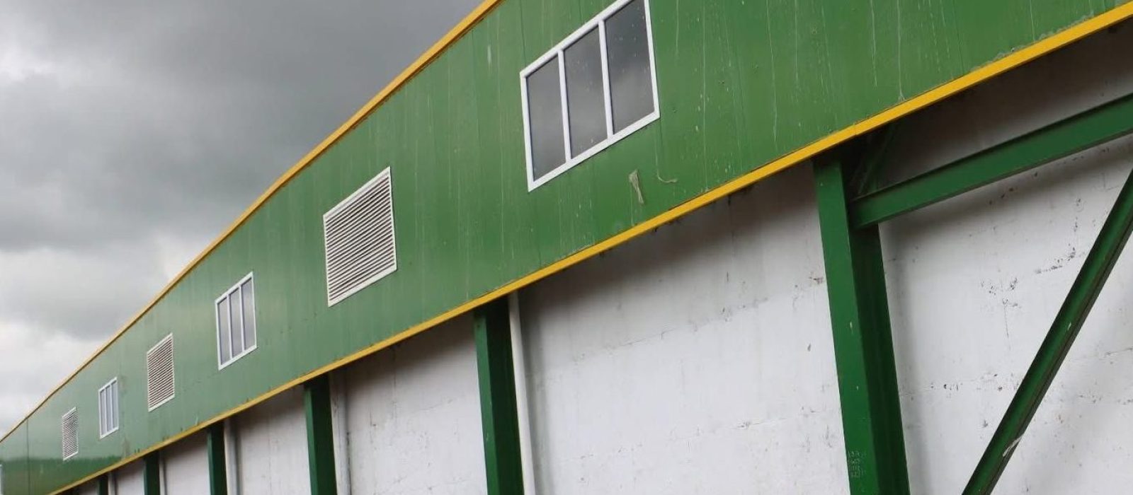 Visite d’inspection du wali de Mila au projet de centre de stockage intermédiaire de 50 000 quintaux